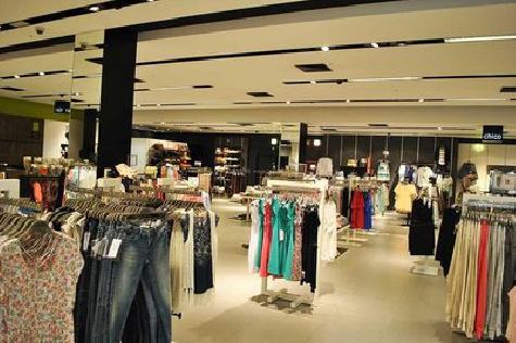 昆明商场里的店面怎么装修？